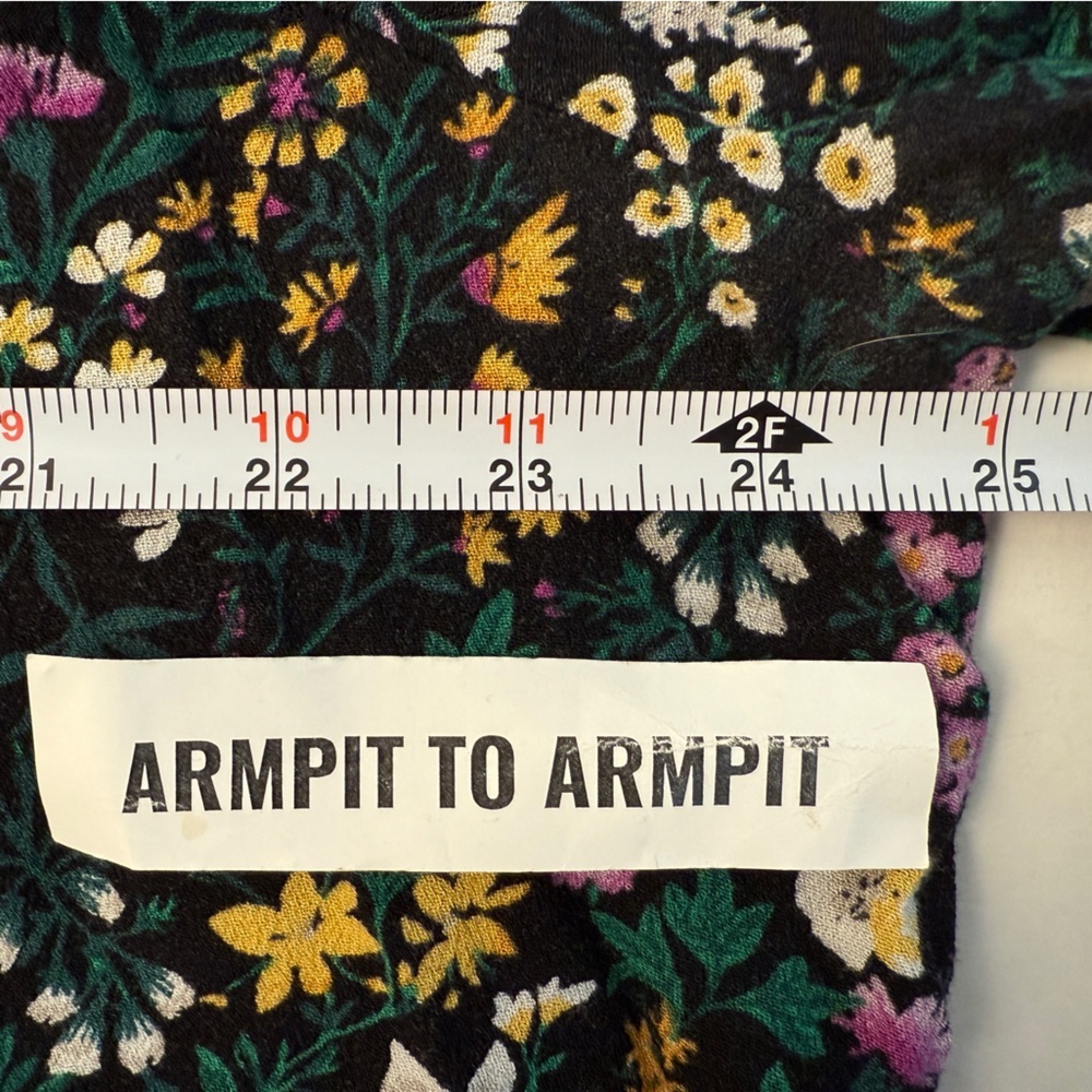 Old Navy Peasant Tie Front Blouse Rayon Black Yellow Purple Florals Ruffle 2X - Picture 11 of 12